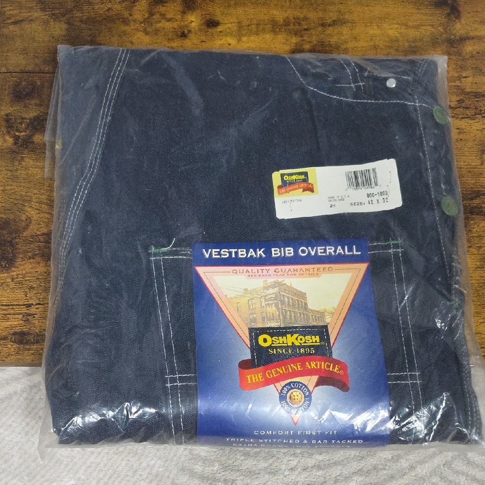 NIP OshKosh Vestbak Bib Overalls - Men’s Size 42x32 - Dark Wash Indigo - Picture 3 of 8